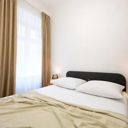 Appartement Native Dietla 71 *