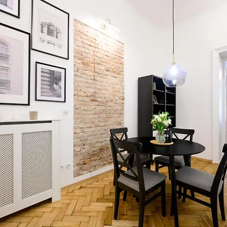 Native Dietla 71 * Cracovie