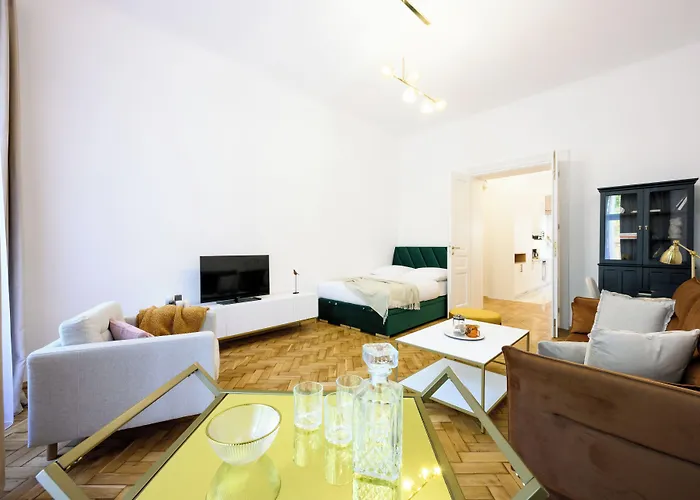 Native Dietla 71 アパート