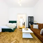 Native Dietla 71 Apartamento